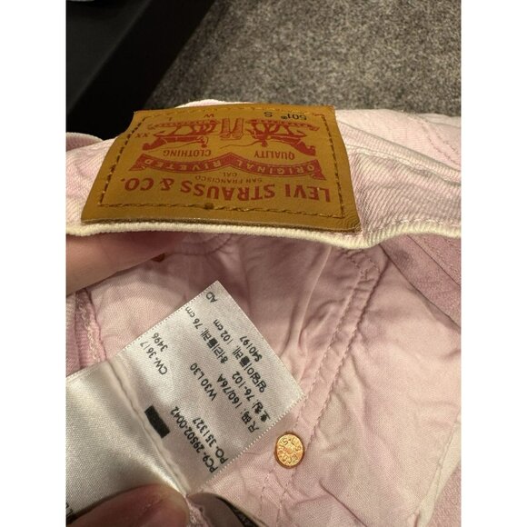 Levis Women’s 501 Pink Denim Jeans Straight Size 30x30 EUC - Picture 6 of 6